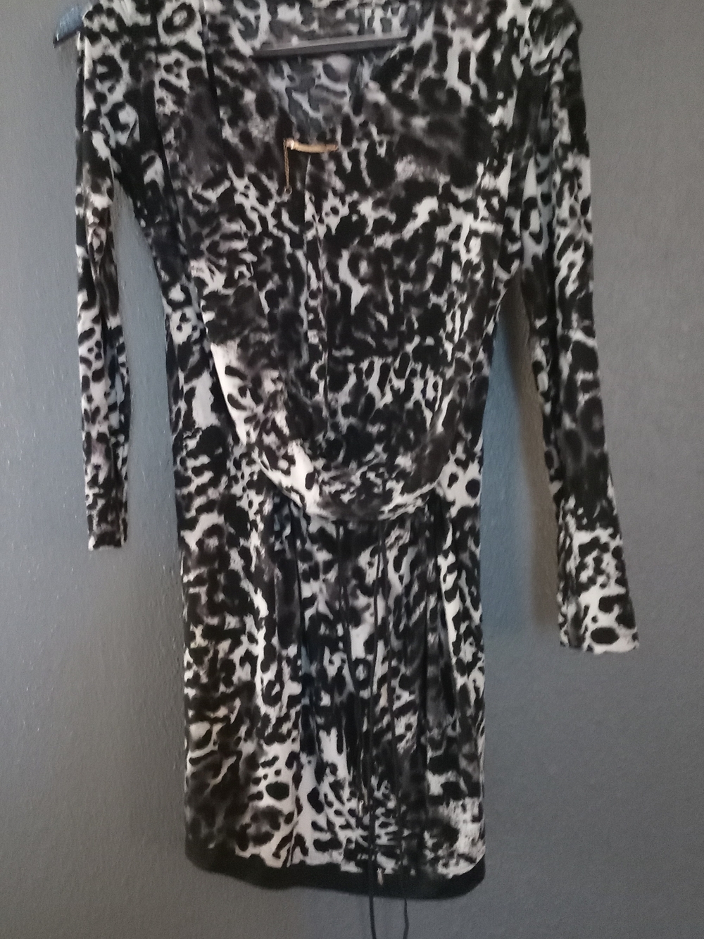 Source Unknown Black and White Animal Print Long Sleeve Dress